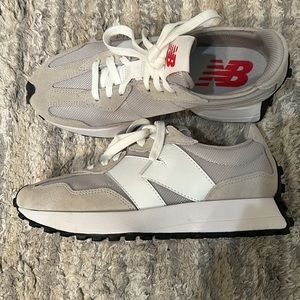 New Balance 327 Sneakers-men’s 6.5/women’s 8